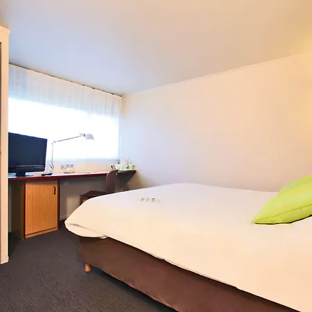 מלון Campanile Nature - Aix Les Bains 3*