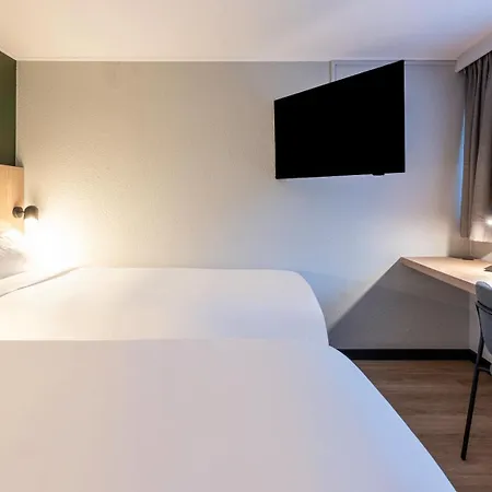 Campanile Nature - Aix Les Bains 3* אקס-לה-באינס