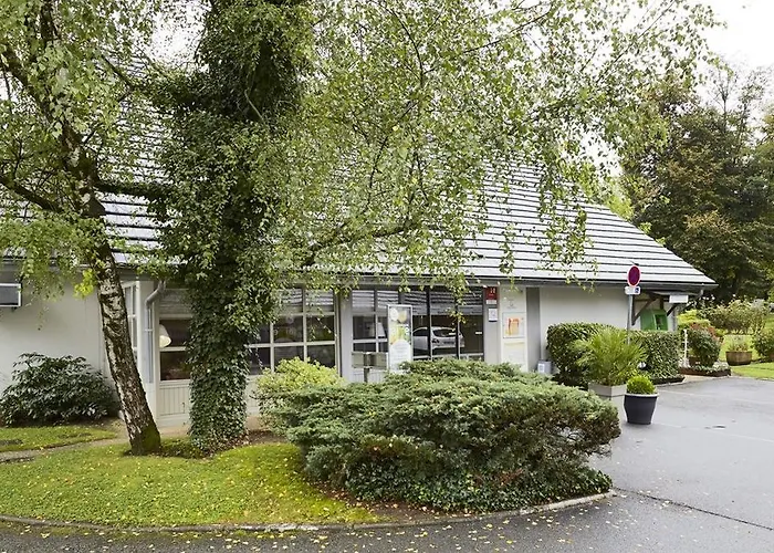 Hotel Campanile Nature - Aix Les Bains 3*